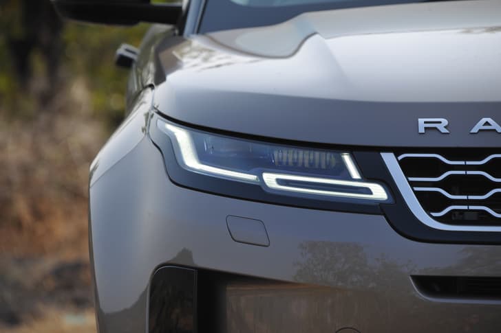 Land Rover Range Rover Evoque Front View