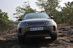 Land Rover Range Rover Evoque Front View