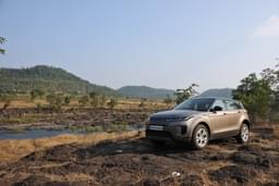 Land Rover Range Rover Evoque Front Left Three Quarter