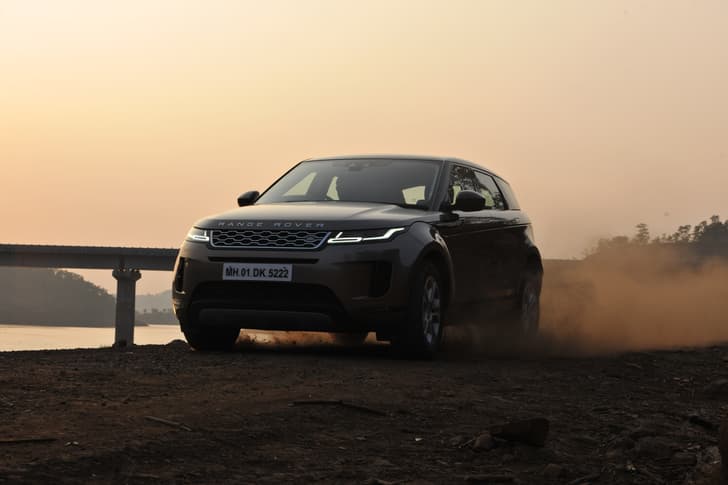 Land Rover Range Rover Evoque Front Left Three Quarter