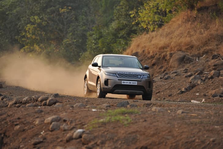 Land Rover Range Rover Evoque Front Left Three Quarter