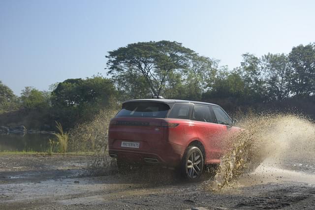 Rear View Image - 337