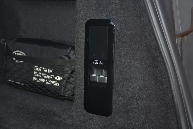 Door Controls Image - 435