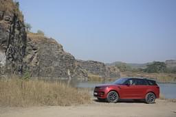 Land Rover Range Rover Sport Front Right Three Quarter