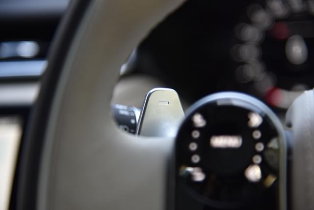 Steering Wheel Image - 200