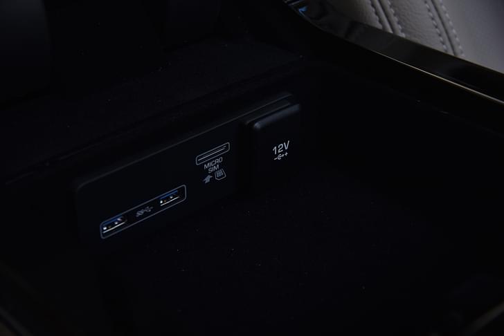 12V Power Outlets