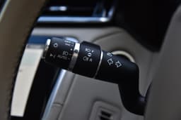 Land Rover Range Rover Velar Steering Mounted Controls