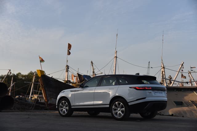 Rear View Image - 250