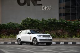 Range Rover Front Left Three Quarter