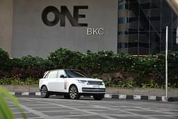 Land Rover Range Rover Front Right Three Quarter