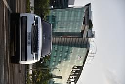 Land Rover Range Rover Front View