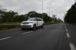 Land Rover Range Rover Front Left Three Quarter Land Rover Range Rover Front Left Three Quarter