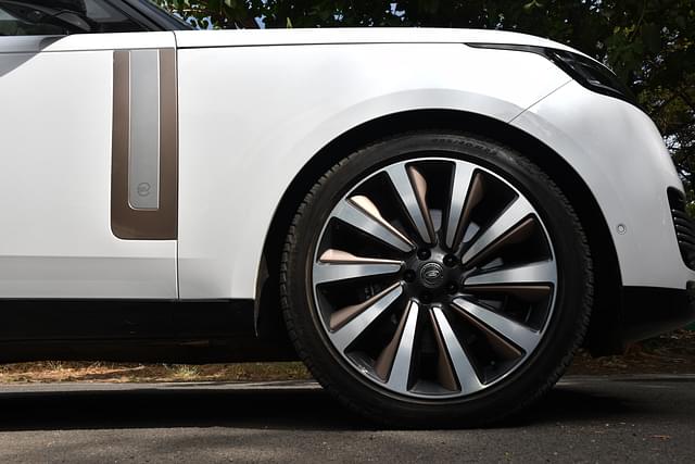 Alloy Wheels Image - 3832