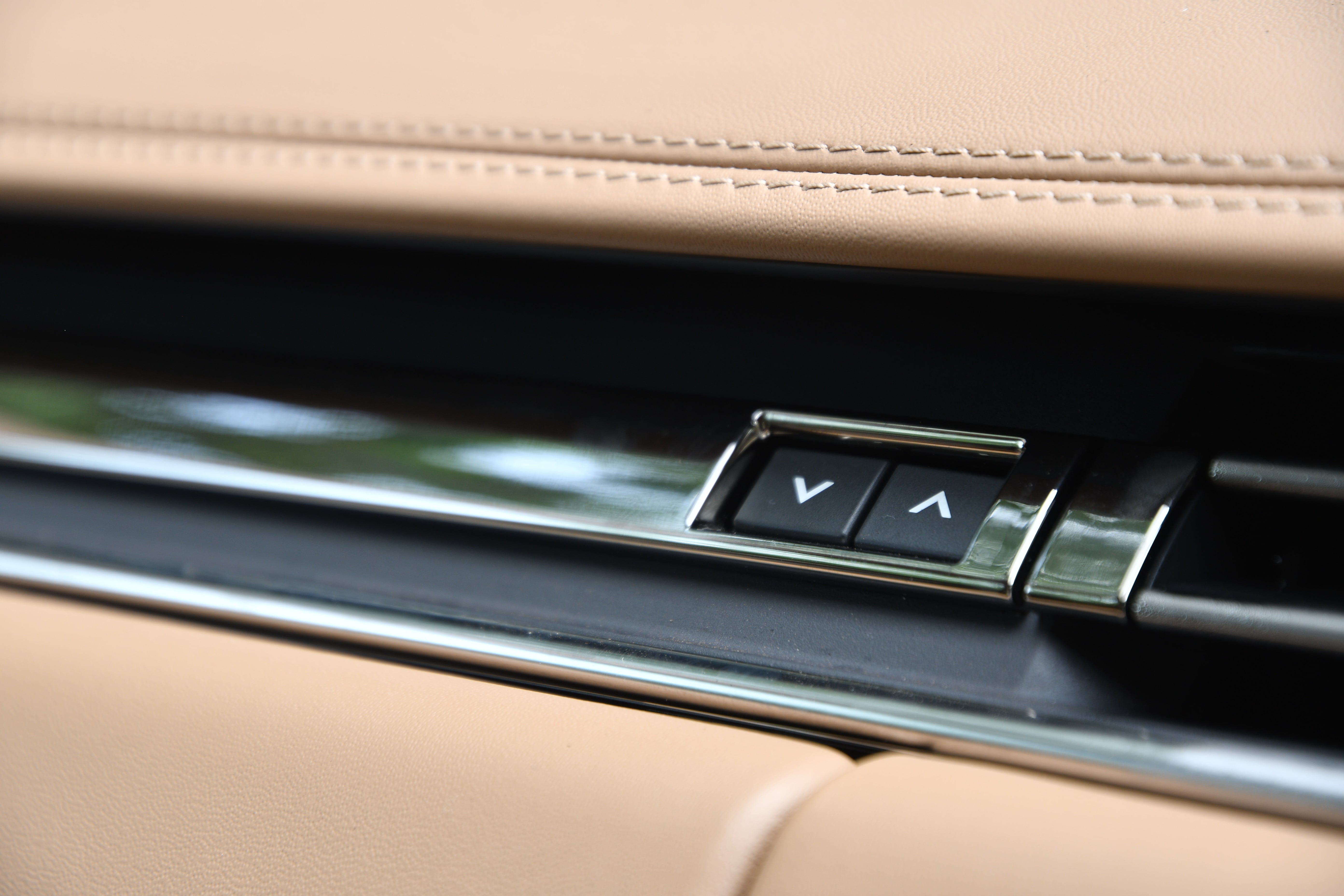 Land Rover Range Rover Door Controls Image – Range Rover Photos in ...