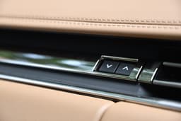 Land Rover Range Rover Door Controls