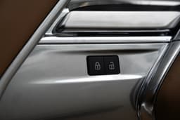Land Rover Range Rover Door Controls