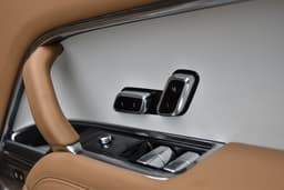 Land Rover Range Rover Door Controls