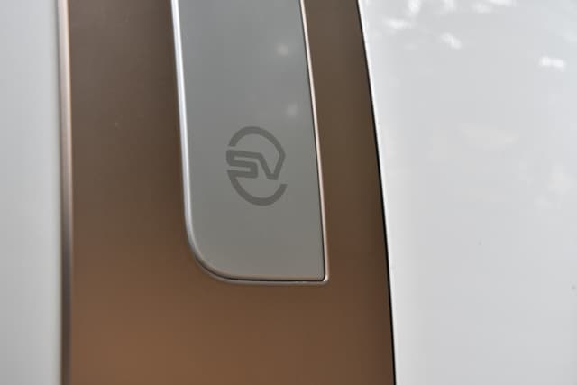 Charging Ports Image - 3857