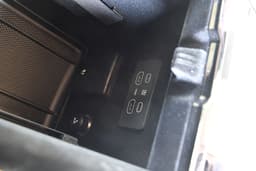 Land Rover Range Rover Charging Ports