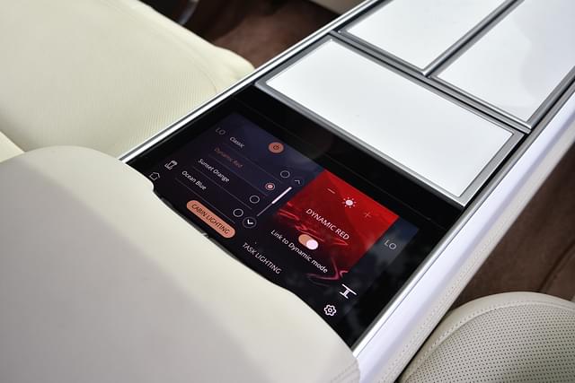 Infotainment System Image - 3874