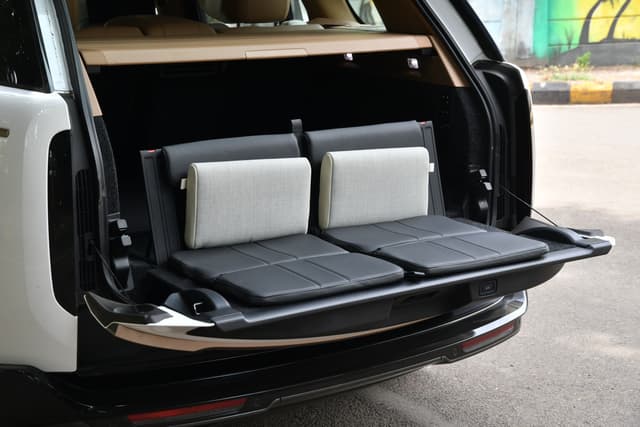 Rear View Image - 3878