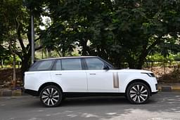 Land Rover Range Rover Front Right Three Quarter