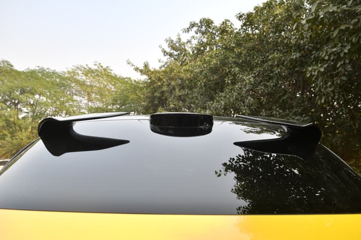 Lotus Eletre Antenna
