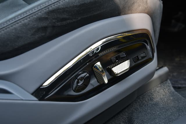 Door Controls Image - 13628