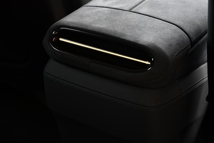 Lotus Eletre Ac Vents Front
