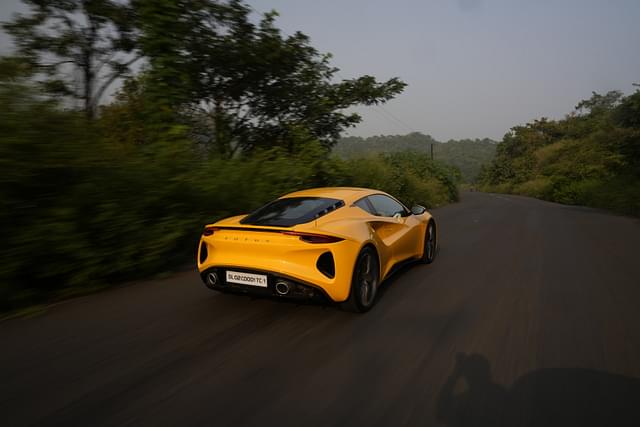 Rear View Image - 4585