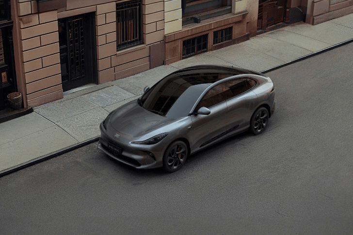 Front Right Three Quarter