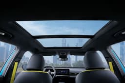 Mg New Astor Front Row Seats