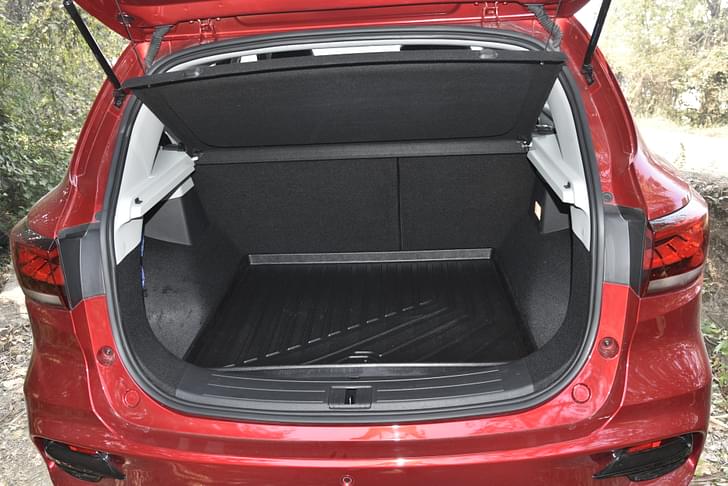 Mg Astor Rear View
