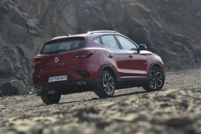 Rear View Image - 7582