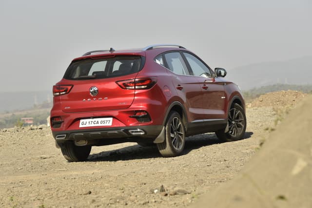 Rear View Image - 7607