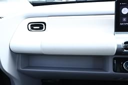 Mg Comet Ac Vents Front