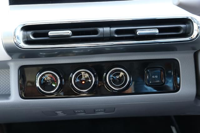 Ac Vents Front Image - 5337