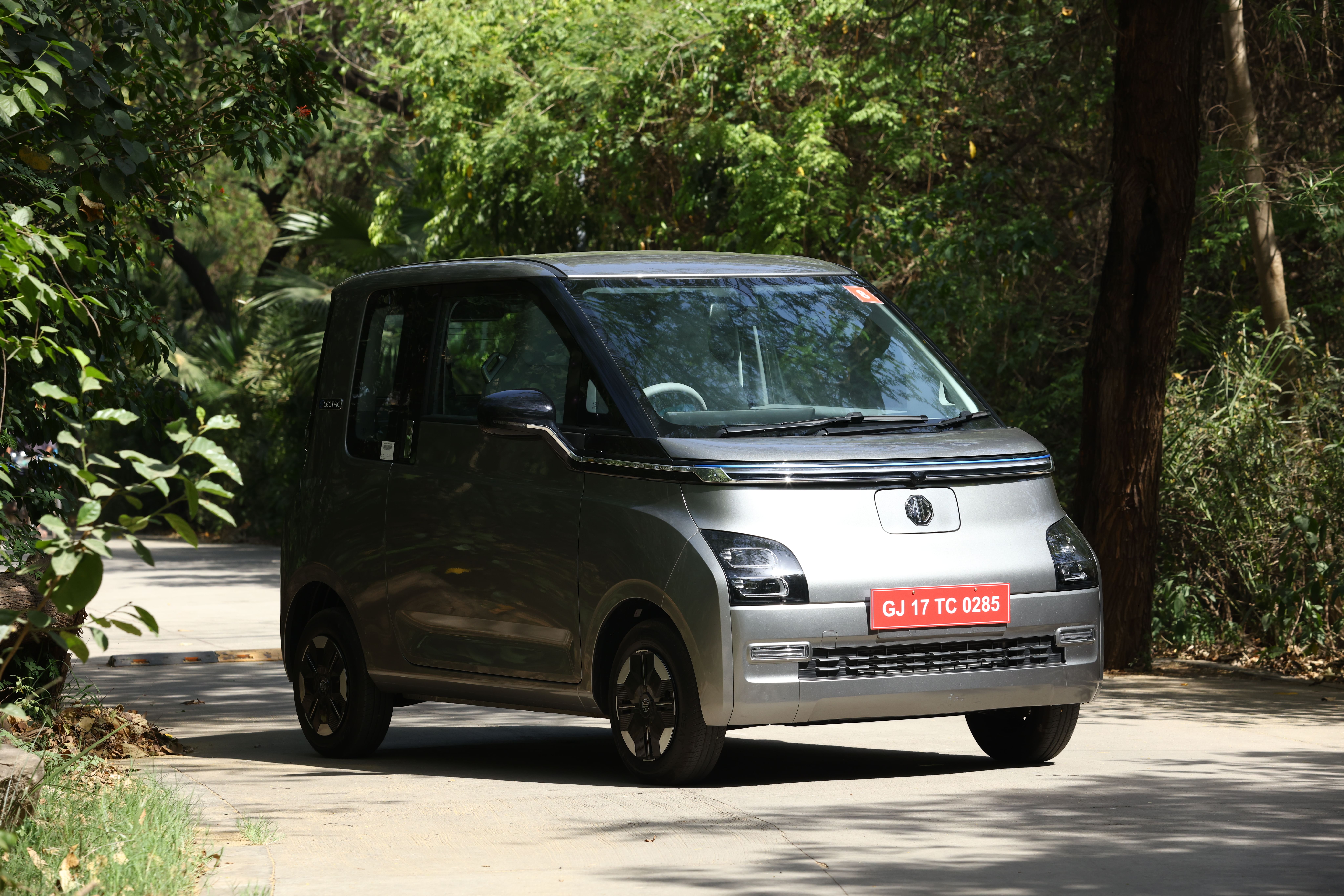 Hi, I am planning to buy an automatic car for my dad. He wants a small car that is easy to drive and park in Chennai traffic. I am considering the MG Comet. Is it a good option?