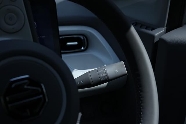 Steering Wheel Image - 5351