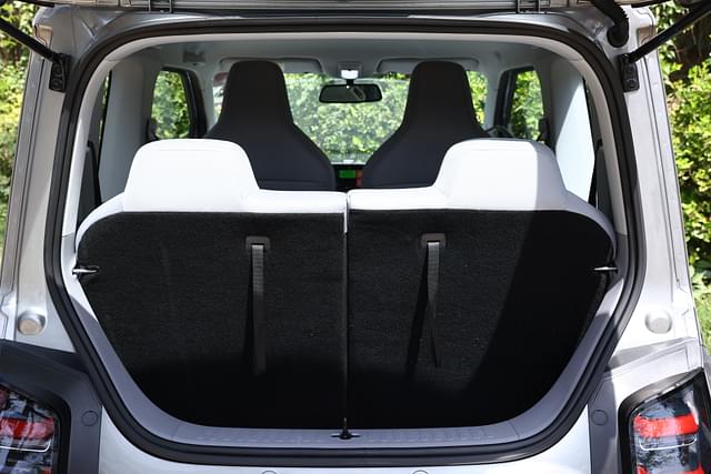 Rear View Image - 5361