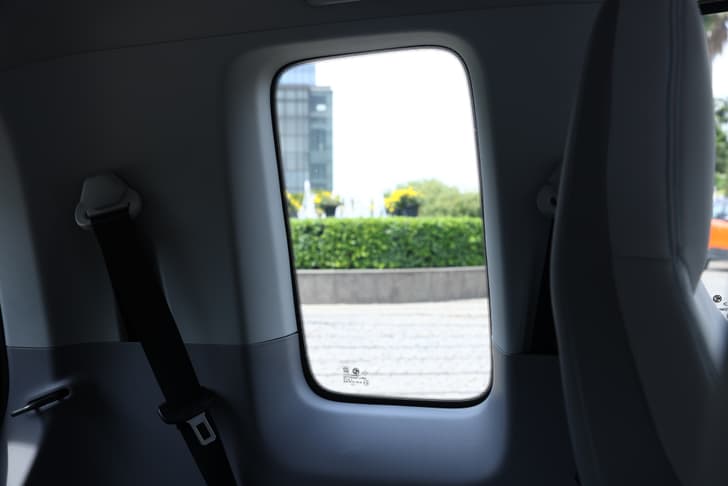 Mg Comet Seat Belts