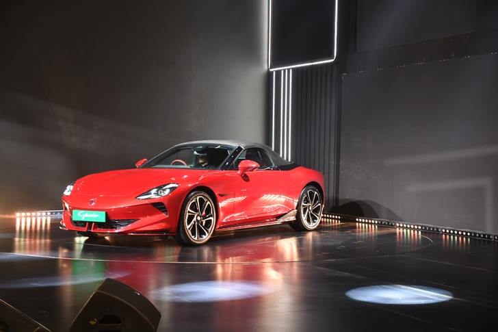 Front Right Three Quarter