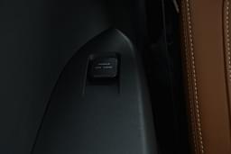 Mg Gloster 12v Power Outlets