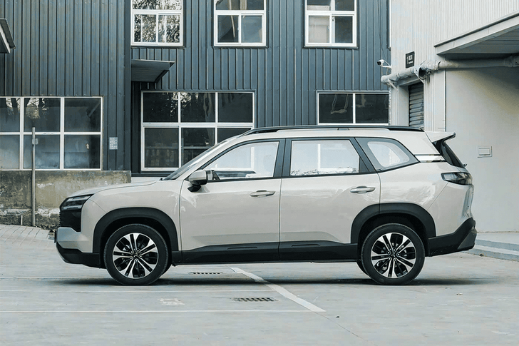 MG Hector Hawk