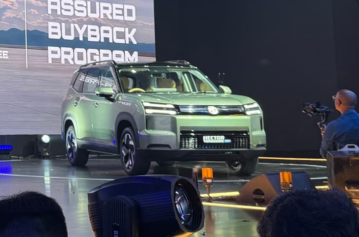 Front Left Three Quarter