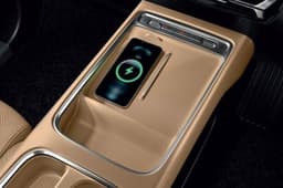 MG Hector Tomahawk EV Console Storage MG Hector Tomahawk EV Console Storage