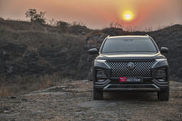 Mg Hector Front View