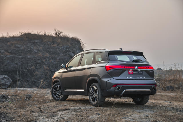 Rear View Image - 2353