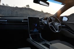 Mg Hector Dashboard