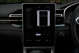 Mg Hector Dashboard